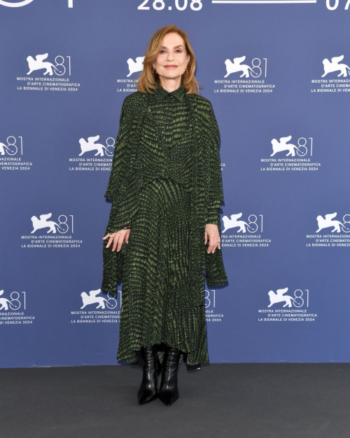 Isabelle Huppert Jury Photocall Venice Film Festival 2024 5