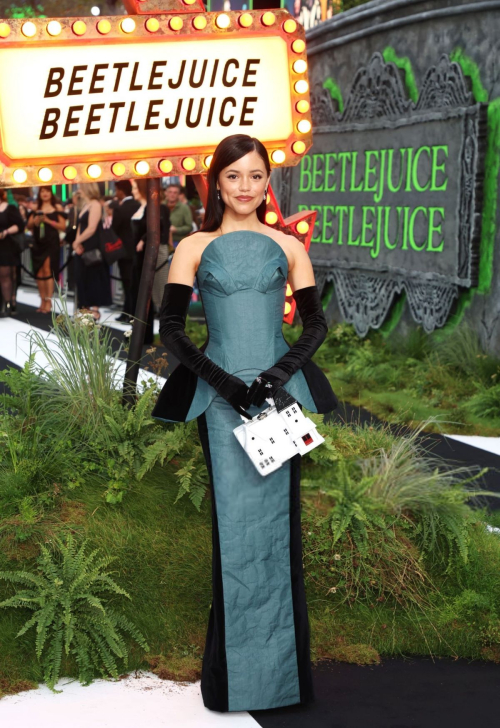 Jenna Ortega at Beetlejuice Beetlejuice premiere in London 3