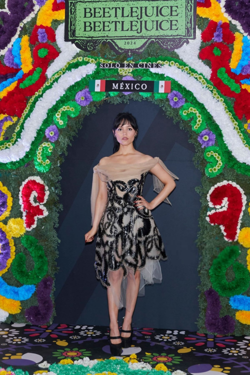 Jenna Ortega at Beetlejuice Photocall Mexico City 3