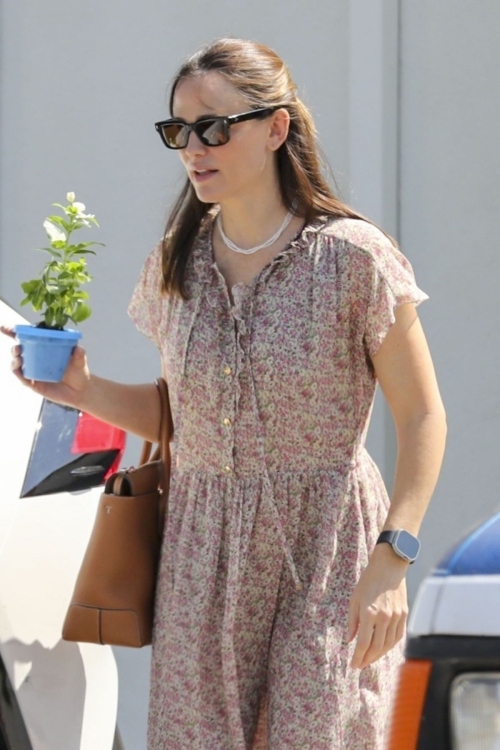 Jennifer Garner Out and About Brentwood August 2024