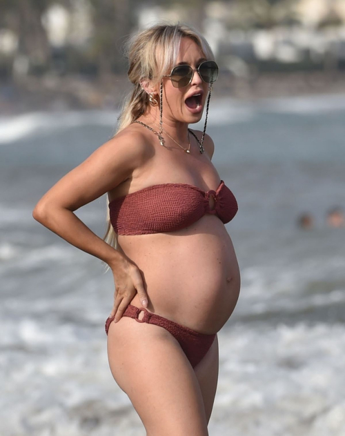 Jennifer Metcalfe Jorgie Porter Pregnant Bikini Spain August 2024 4