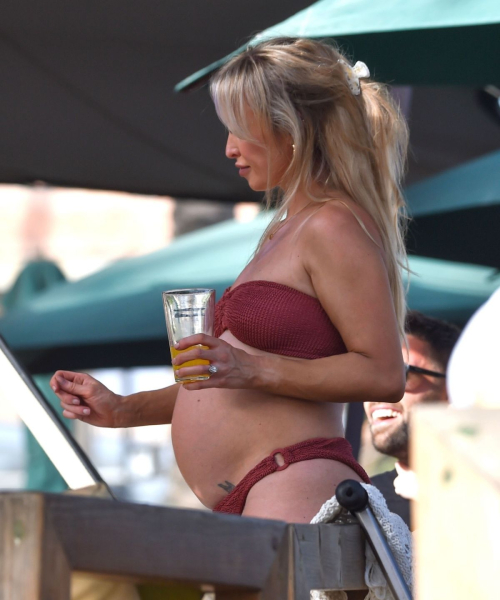 Jennifer Metcalfe Jorgie Porter Pregnant Bikini Spain August 2024 6