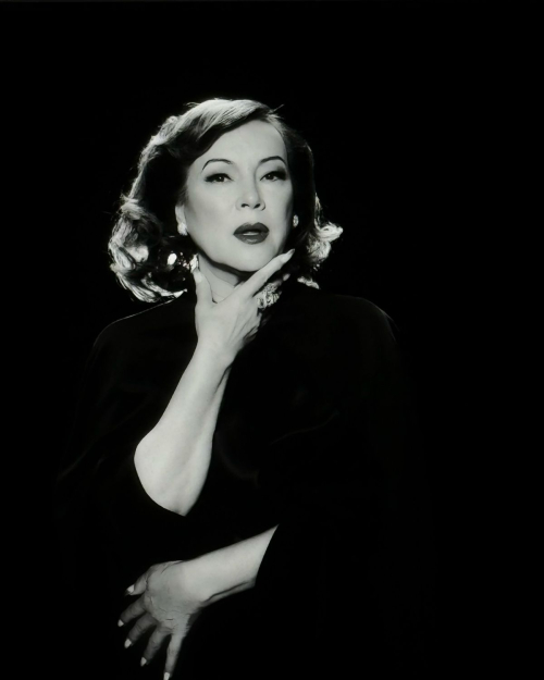 Jennifer Tilly for Vulture August 2024 8