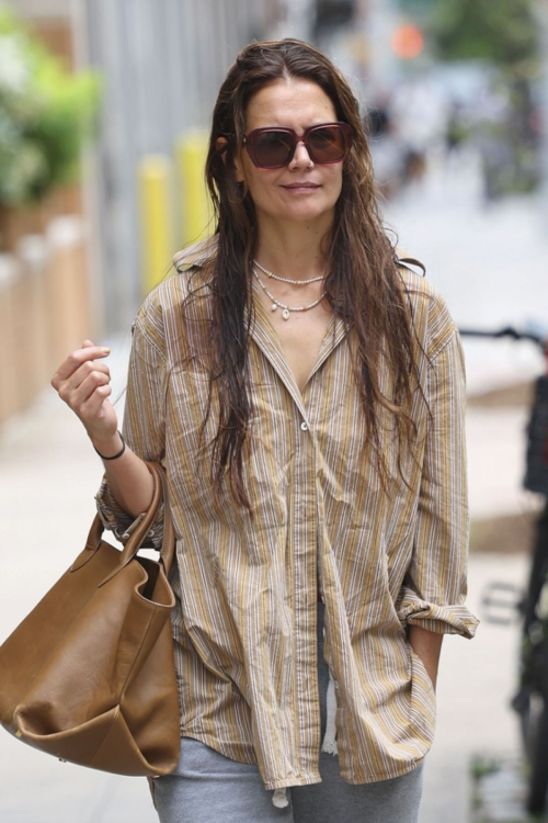 Katie Holmes Out and About in New York 5