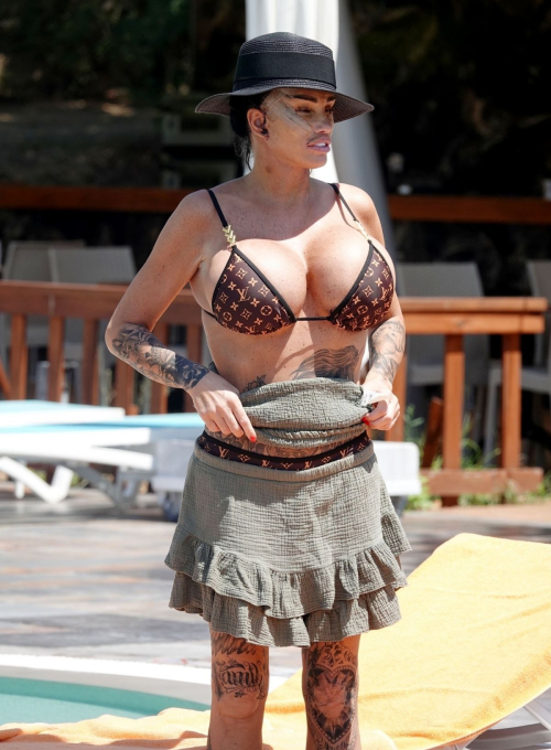 Katie Price in Louis Vuitton Bikini Turkey 6