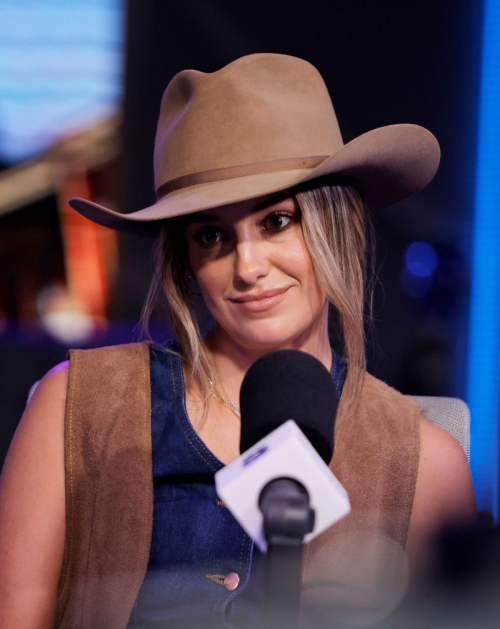 Lainey Wilson at SiriusXM Studios in Nashville 8