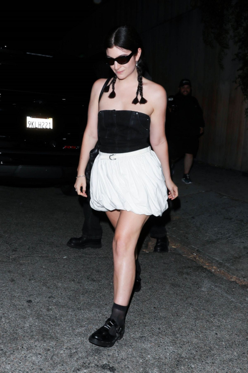 Lorde Arrives at Charli XCX’s Birthday Party at Tenants of the Trees in Los Angeles 1