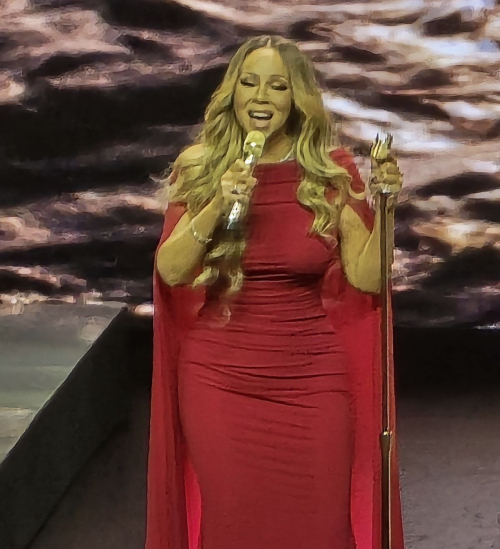 Mariah Carey Performs at Last Residency Show Las Vegas 1