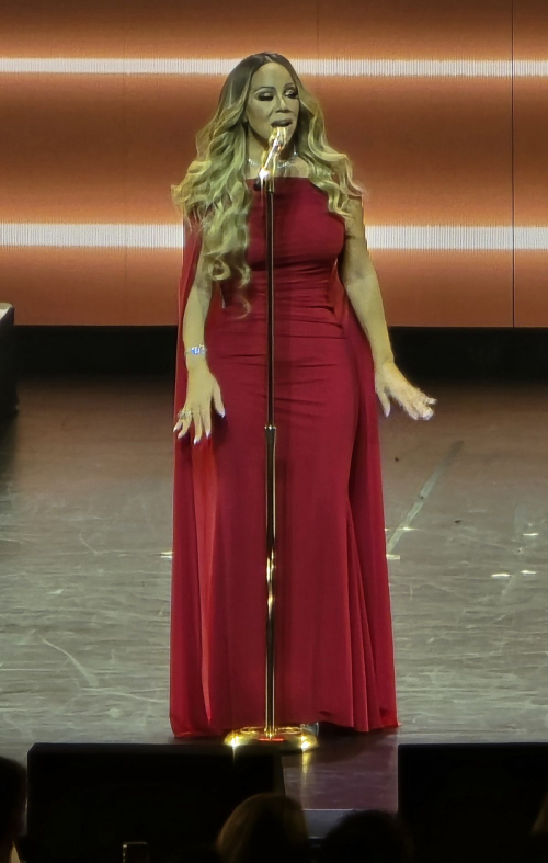 Mariah Carey Performs at Last Residency Show Las Vegas 5