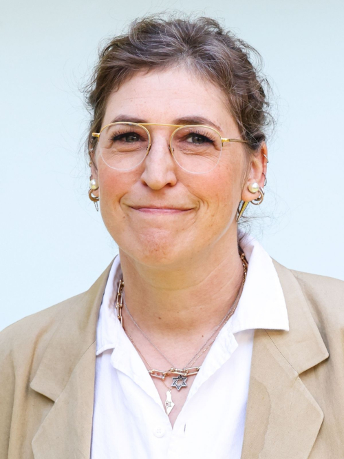 Mayim Bialik at Borderlands Fan Event in Hollywood 1