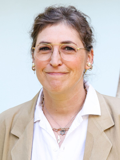 Mayim Bialik at Borderlands Fan Event in Hollywood 5