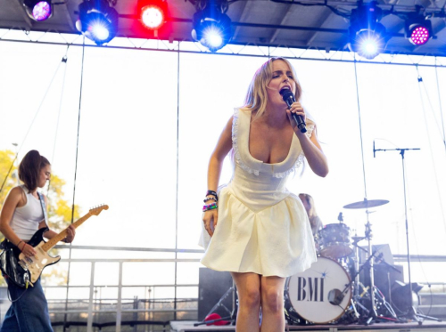 McKenna Grace Performs at 2024 Lollapalooza Festival in Chicago 5