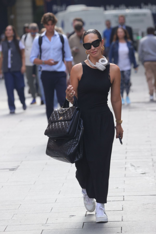 Myleene Klass Arrives at Smooth Radio in London 1