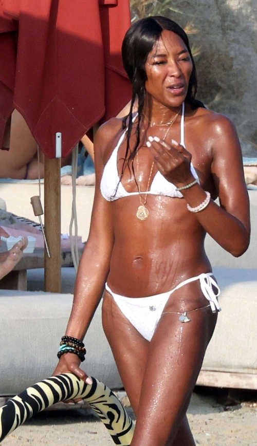 Naomi Campbell Bikini at Beach Mykonos August 2024 1