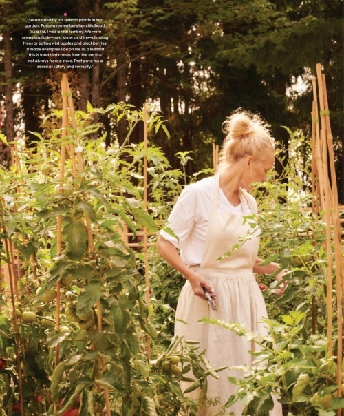 Pamela Anderson Better Homes and Gardens September 2024 5