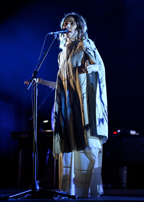 PJ Harvey Performs at The Piece Hall Halifax 6