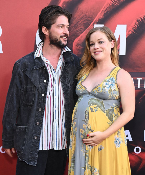 Pregnant Jane Levy at Alien Romulus Premiere Los Angeles August 2024 2