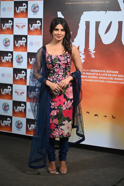 Priyanka Chopra Promotes Paani Movie Mumbai 2024 5