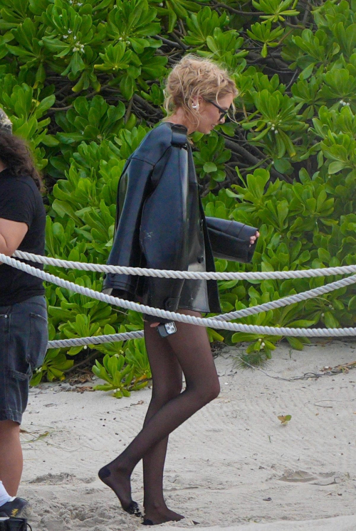 Stella Maxwell at a Beach Photoshoot in Miami Beach