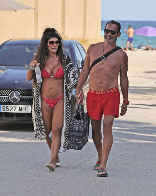 Teresa Giudice Bikini with Luis Ruelas at Beach in Ibiza 6