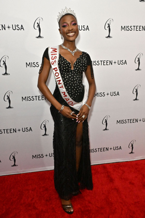 Tolu Ekundare at 73rd Annual Miss USA Pageant at Peacock Theater in Los Angeles 1