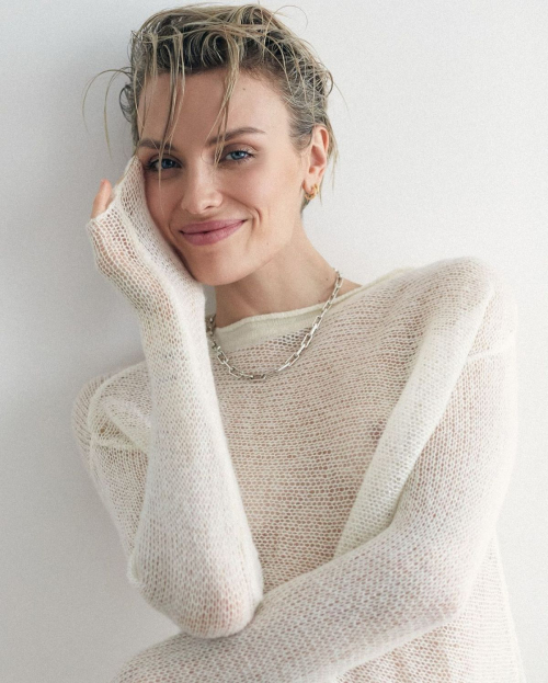 Wallis Day Photoshoot August 2024 2