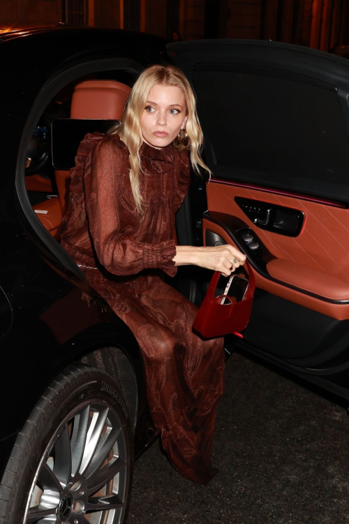 Abbey Lee Kershaw Arrives at YSL Fashion Show Afterparty Paris, September 2024 3