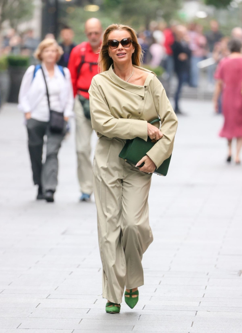 Amanda Holden Heading to Paddington Station in London