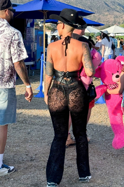 Amber Rose at Malibu Chili Cook-Off 6