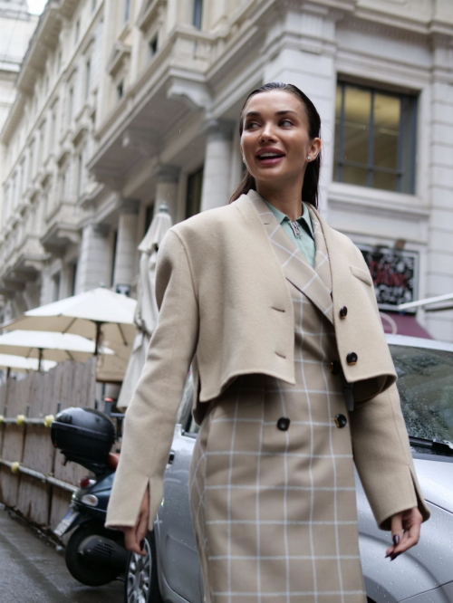 Amy Jackson Arrives at Del Core Fashion Show at Milan Fashion Week 3