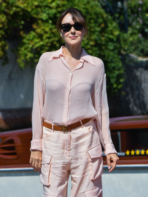 Anita Caprioli arrives at Hotel Excelsior in Venice 4