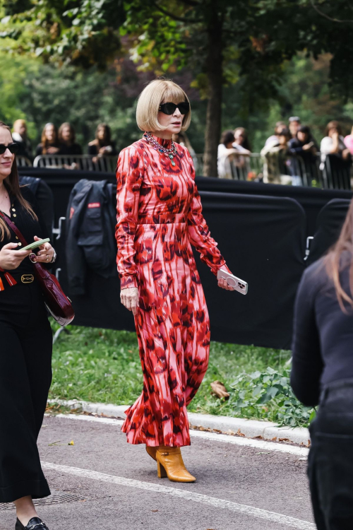 Anna Wintour Arrives at Gucci Show Milan Fashion Week, September 2024 3