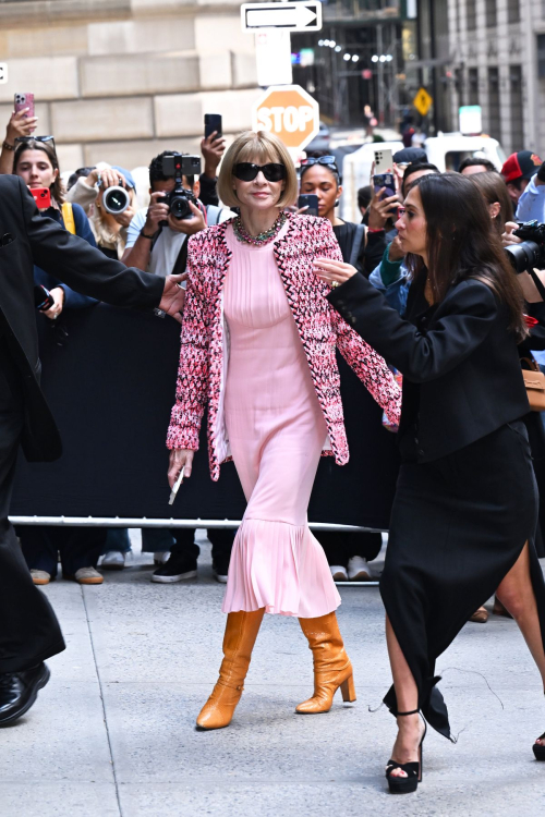 Anna Wintour at Carolina Herrera Spring 2024 Fashion Show at New York Fashion Week 1