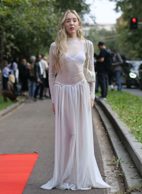 Arina Sheldon at Gucci Show During Milan Fashion Week 3