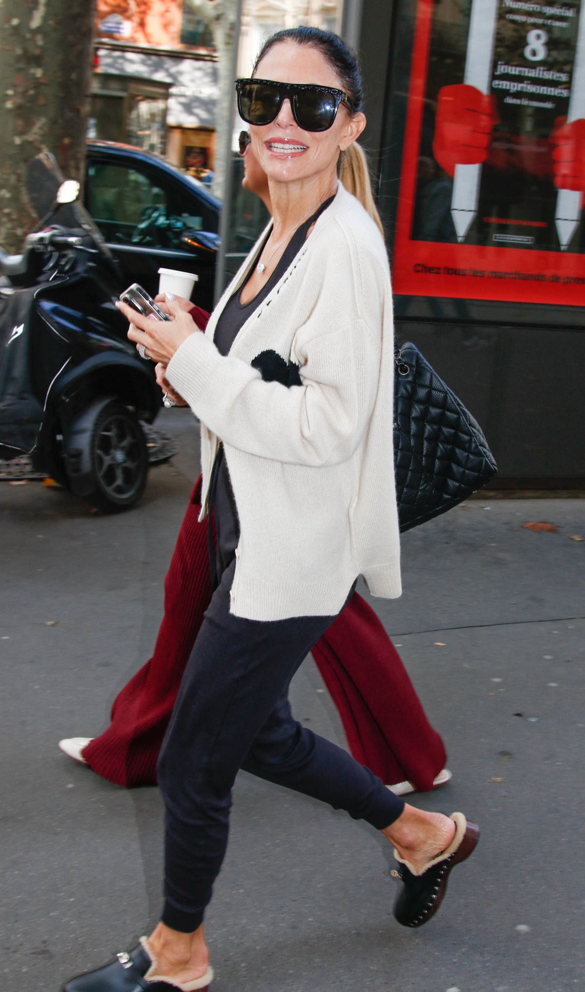 Bethenny Frankel Leaving Hotel at Paris Fashion Week