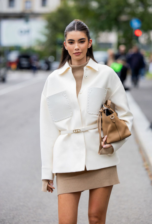 Cindy Mello Arrives at Fendi Fashion Show Milan, September 2024 1