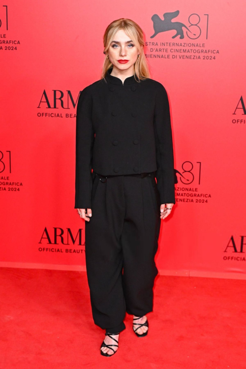 Clara Galle at Armani Beauty Dinner Photocall at 81st Venice International Film Festival 6