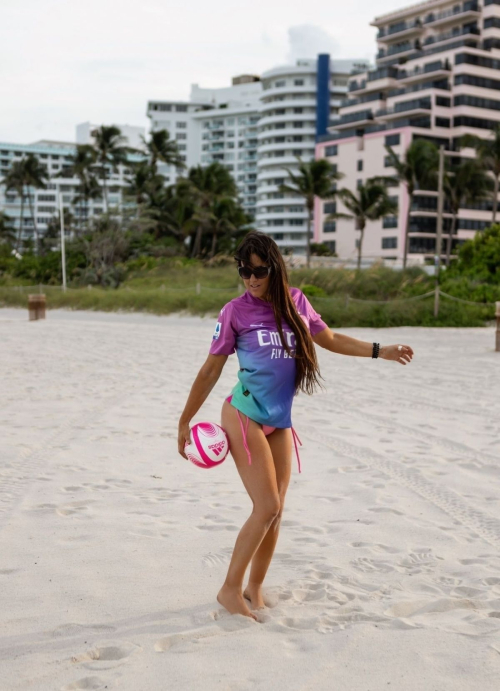 Claudia Romani at a Beach in Miami 8