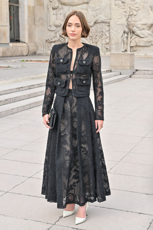 Clelia Montali Arrives at Elie Saab Show, Paris Fashion Week, September 2024 1