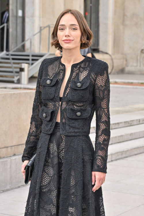 Clelia Montali Arrives at Elie Saab Show, Paris Fashion Week, September 2024 3