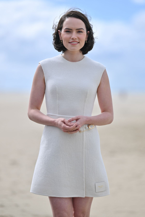 Daisy Ridley Photocall Deauville Film Festival 5