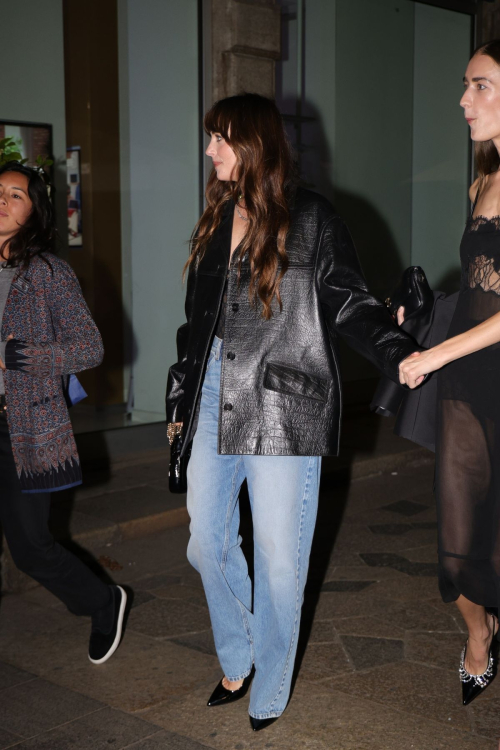 Dakota Johnson Heading to Gucci After-party at Milan Fashion Week 5