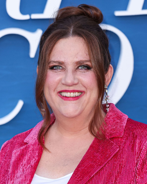 Donna Lynne Champlin at The Perfect Couple Premiere Hollywood 2