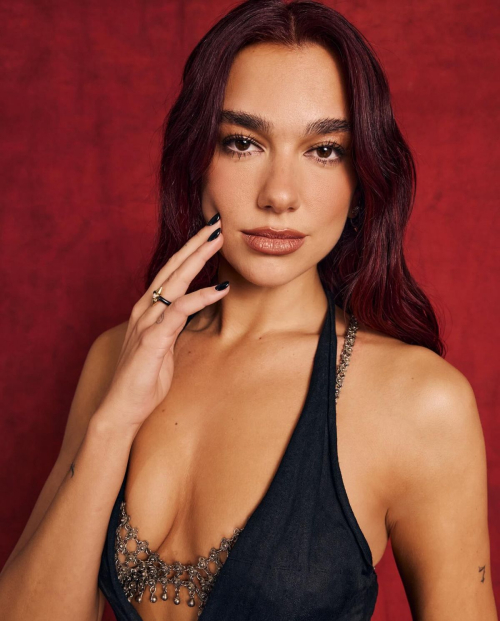 Dua Lipa at iHeartRadio Music Festival Photoshoot 3