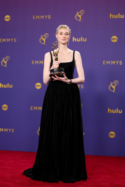 Elizabeth Debicki at 76th Emmy Awards at Peacock Theatre in Los Angeles 3