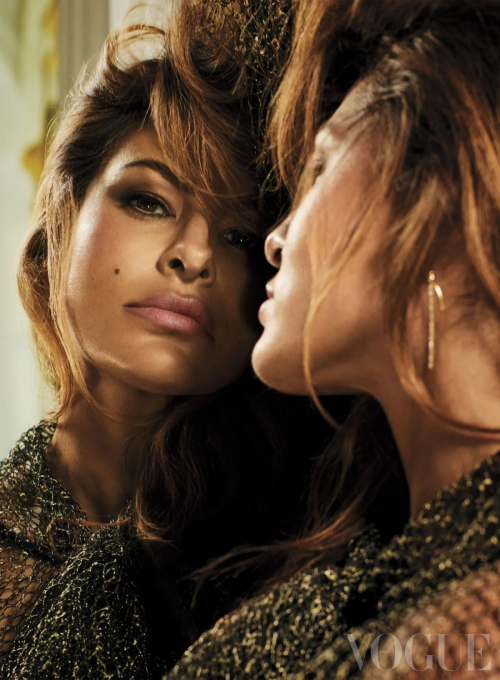 Eva Mendes in Vogue Mexico & Latin America October 2024 4