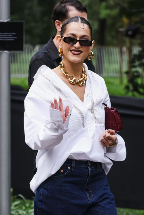 Gaia Gozzi Arrives at Gucci Show Milan Fashion Week, September 2024 2