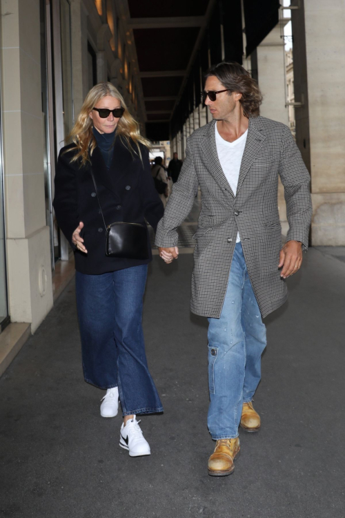 Gwyneth Paltrow and Brad Falchuk at Paris Fashion Week 4