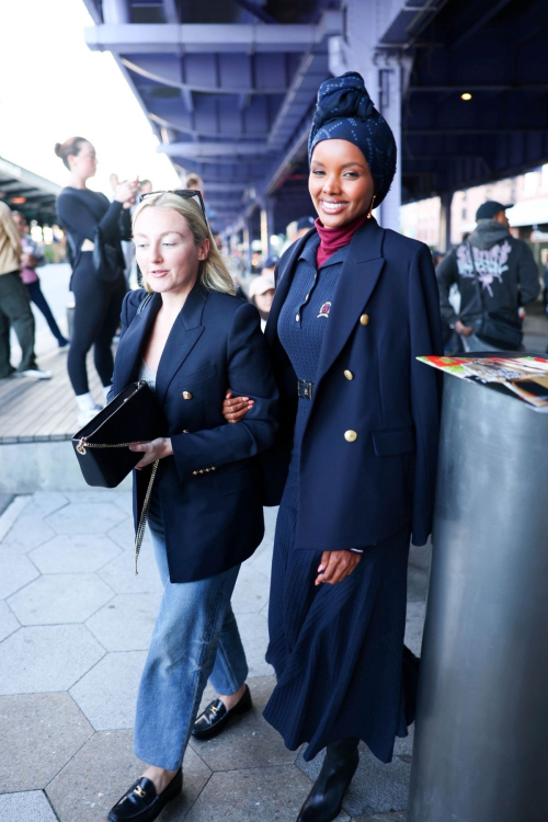 Halima Aden Arrives at Tommy Hilfiger Fashion Show in New York 1