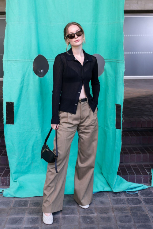 Hannah Dodd at Burberry Summer Show at London Fashion Week 4